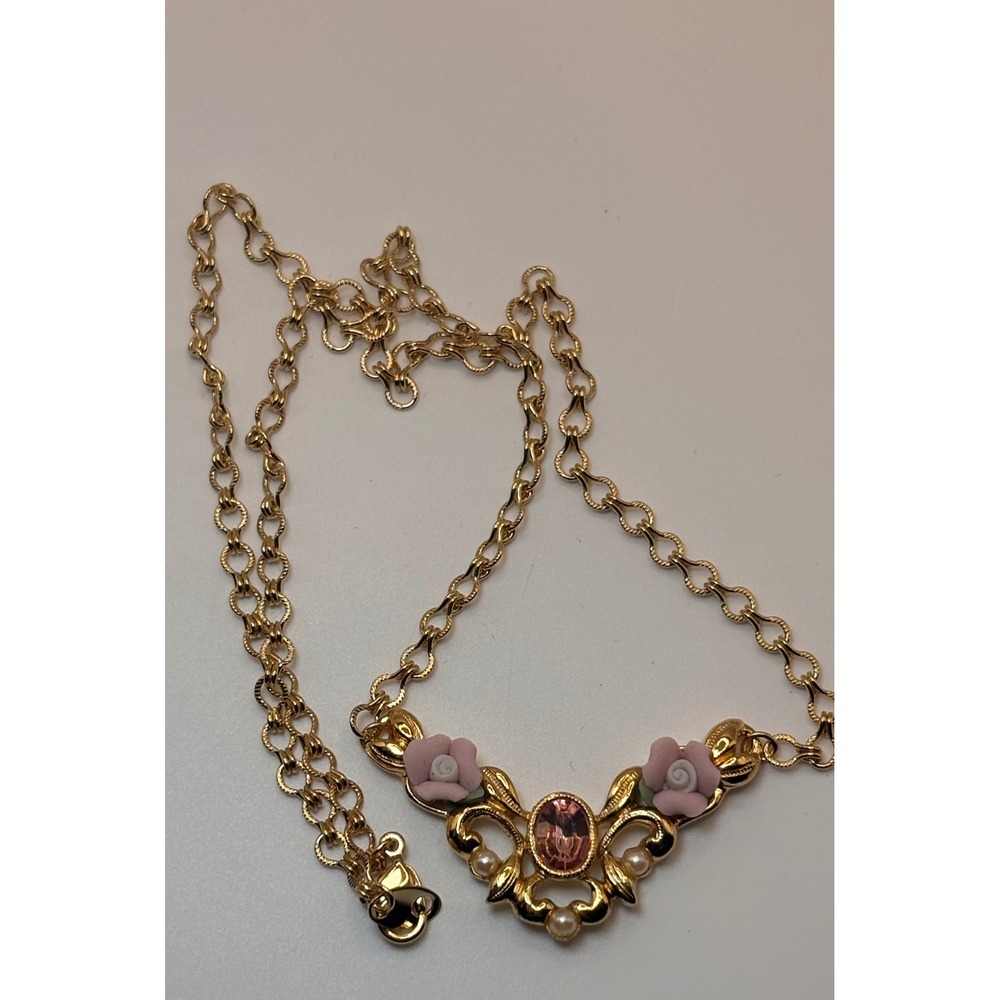 Avon Pink Porcelain Flower Necklace with Pink Transparent Cabochon & Faux Pearl - Picture 6 of 7